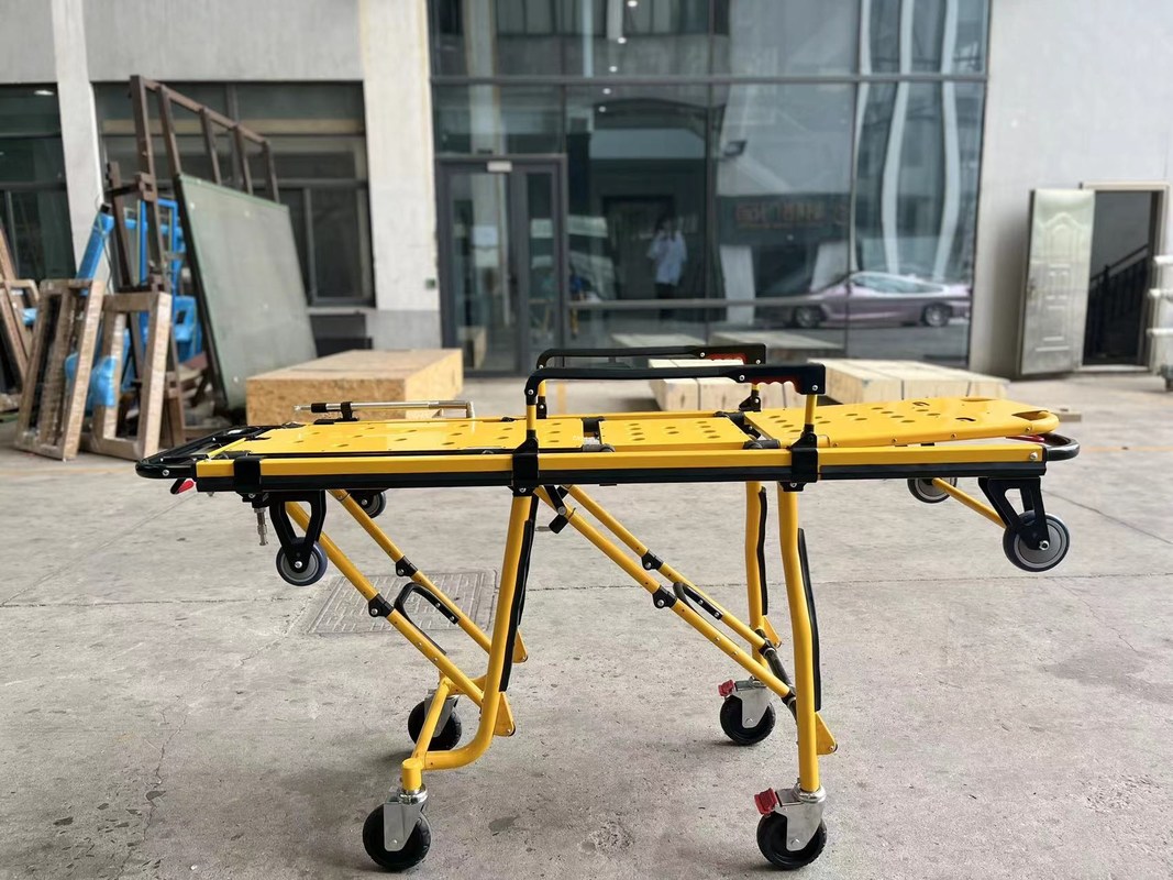 Stretcher per ambulanze in alluminio ingrossato di fascia alta per soccorso di emergenza con altezza regolabile dello schienale per uso ospedaliero