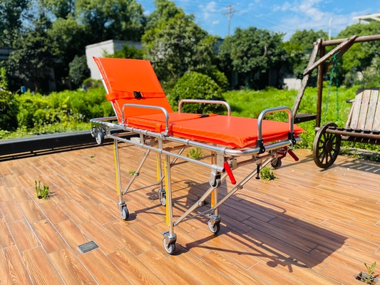 Un buon prezzo. Ruote di gomma durevoli Ambulanza Stretcher pieghevole 75° Regolazione massima dello schienale in linea