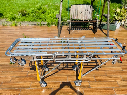 Un buon prezzo. Leggio di alluminio regolabile Ambulanza pieghevole portabelli per feriti in linea